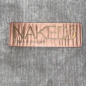 Urban Decay Naked 3 eyeshadow palette